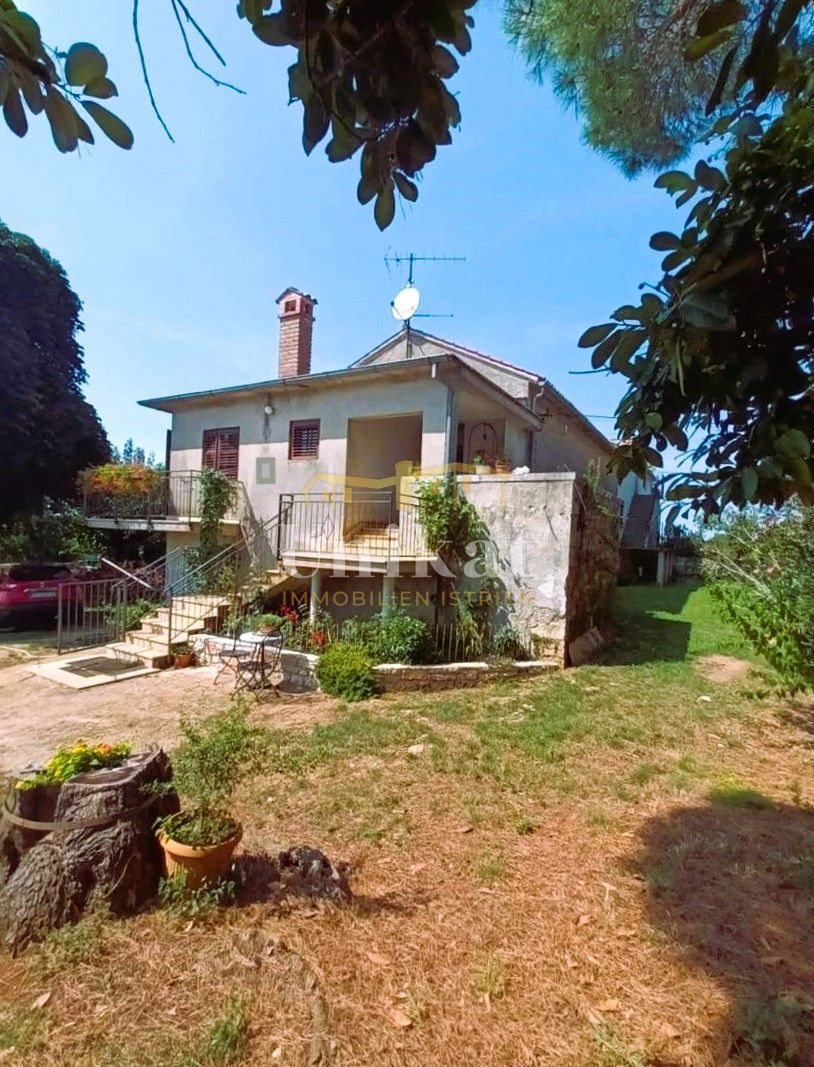 Casa bifamiliare in pietra abitabile, da ristrutturare